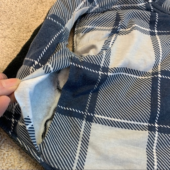 Cozy Charcoal Dog Jacket with Faux Fur Trim - Picture 11 of 12